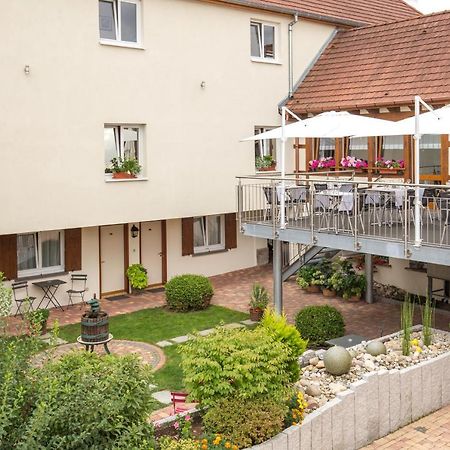 Au Soleil Hotel Wettolsheim Eksteriør billede