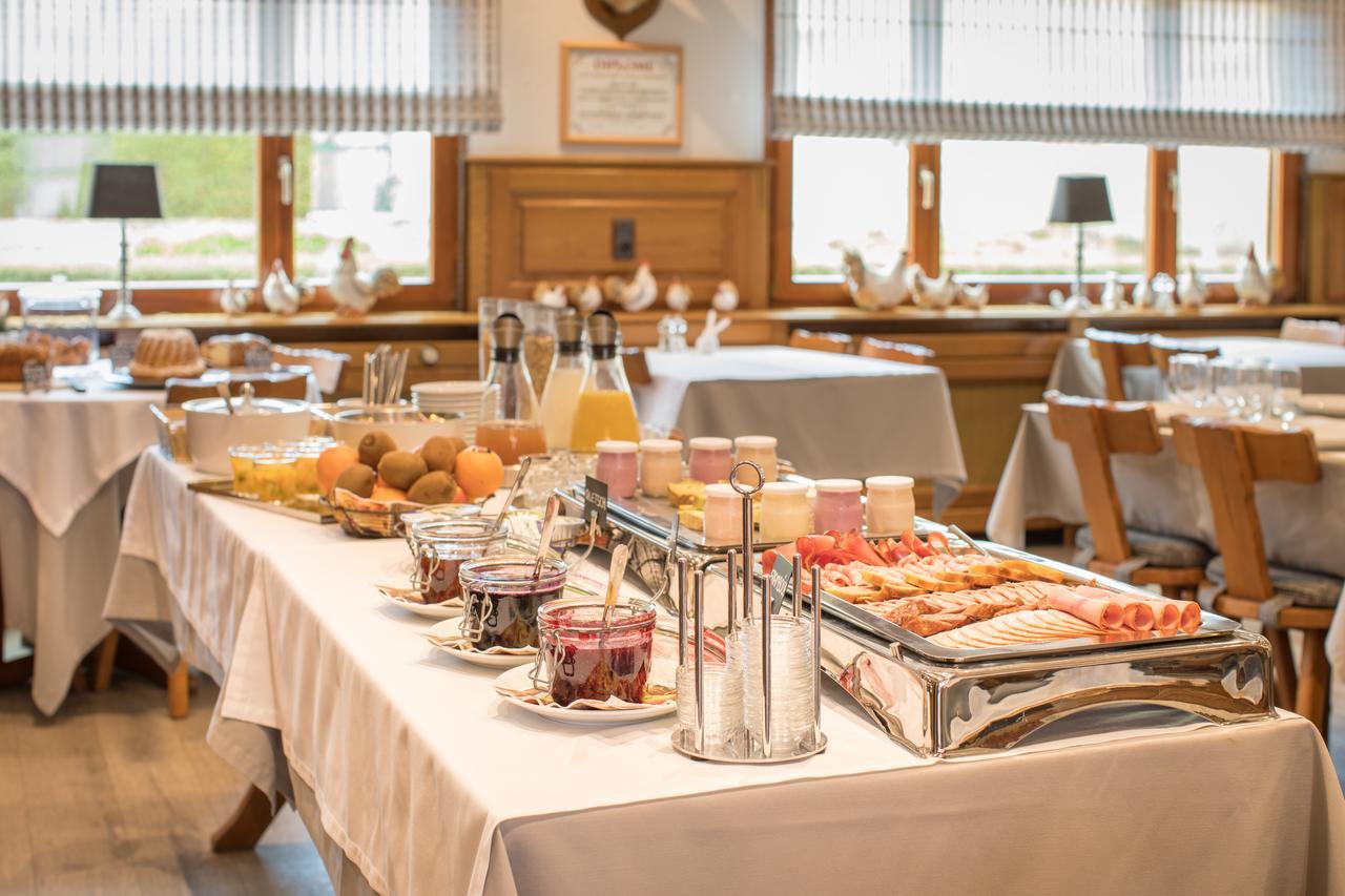 Au Soleil Hotel Wettolsheim Eksteriør billede