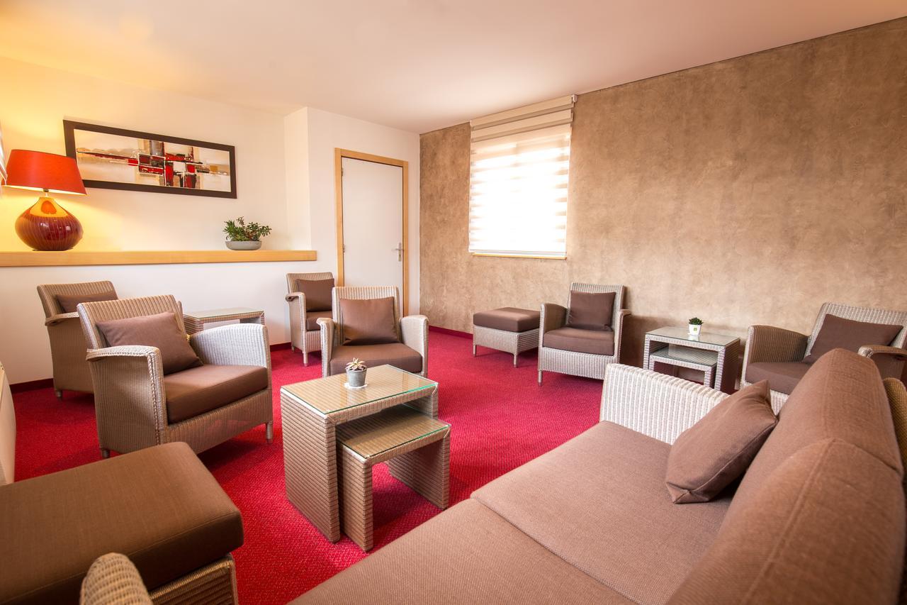 Au Soleil Hotel Wettolsheim Eksteriør billede